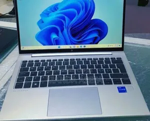 New Laptop HP EliteBook 830 G9 16GB Intel Core I5 SSD 512GB