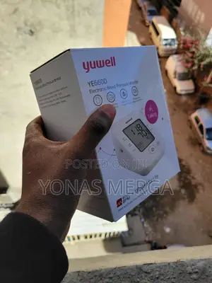 Photo - Digital Blood Pressure Machine蘇bp Monitoring蝨packed Bp ማሽን