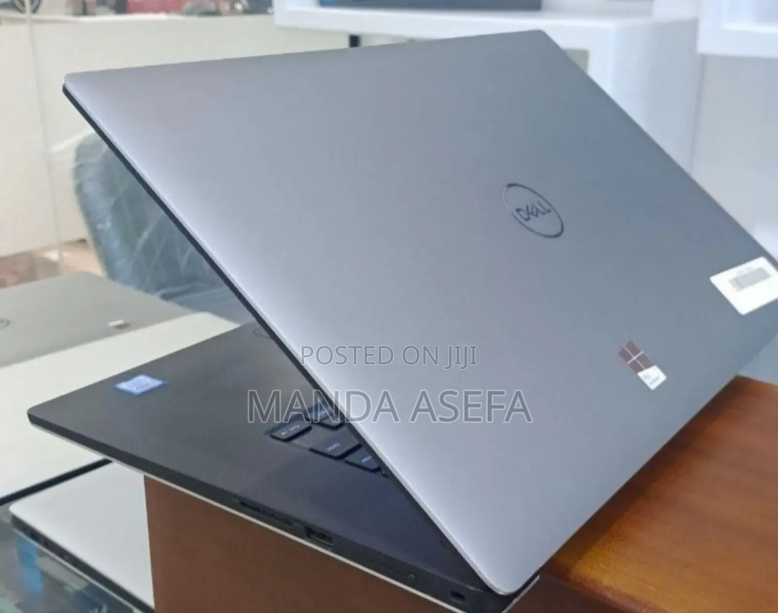 New Laptop Dell Precision 5540 16GB Intel Core I7 SSD 512GB