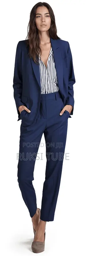 Photo - Lady Blue Black Suit Coat Trouser