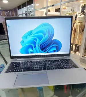 New Laptop HP EliteBook 850 G8 16GB Intel Core I7 SSD 512GB