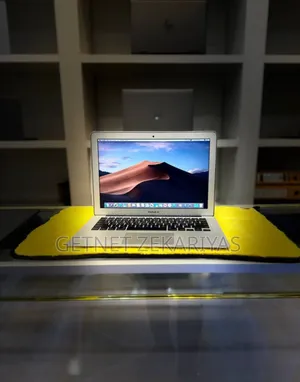 New Laptop Apple MacBook Air 2015 8GB Intel Core I7 SSD 128GB