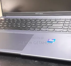 Photo - New Laptop Asus Vivobook 16 20GB Intel Core I7 SSD 512GB