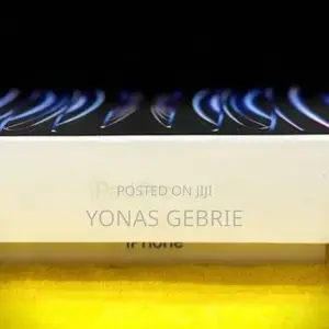 Photo - New Laptop Apple MacBook 4GB SSD 256GB