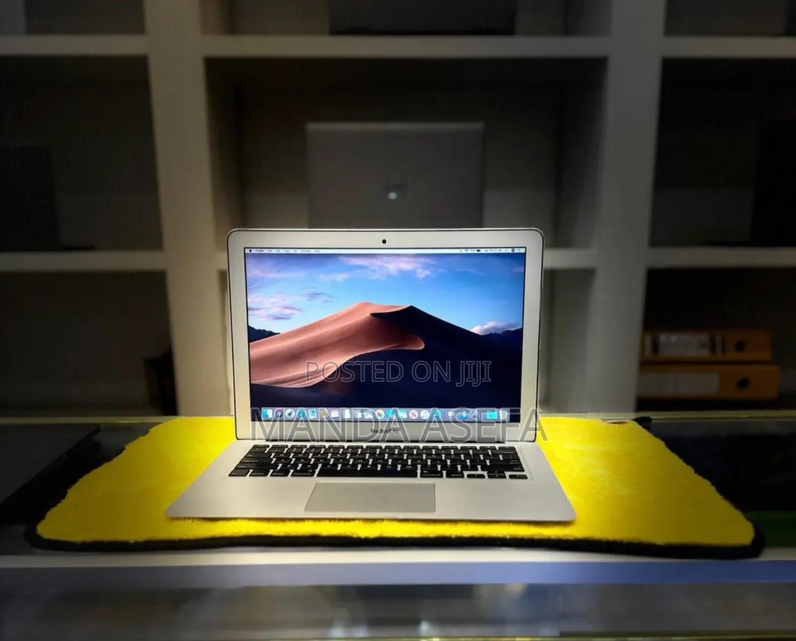 New Laptop Apple MacBook Air 2015 8GB Intel Core I5 SSD 128GB