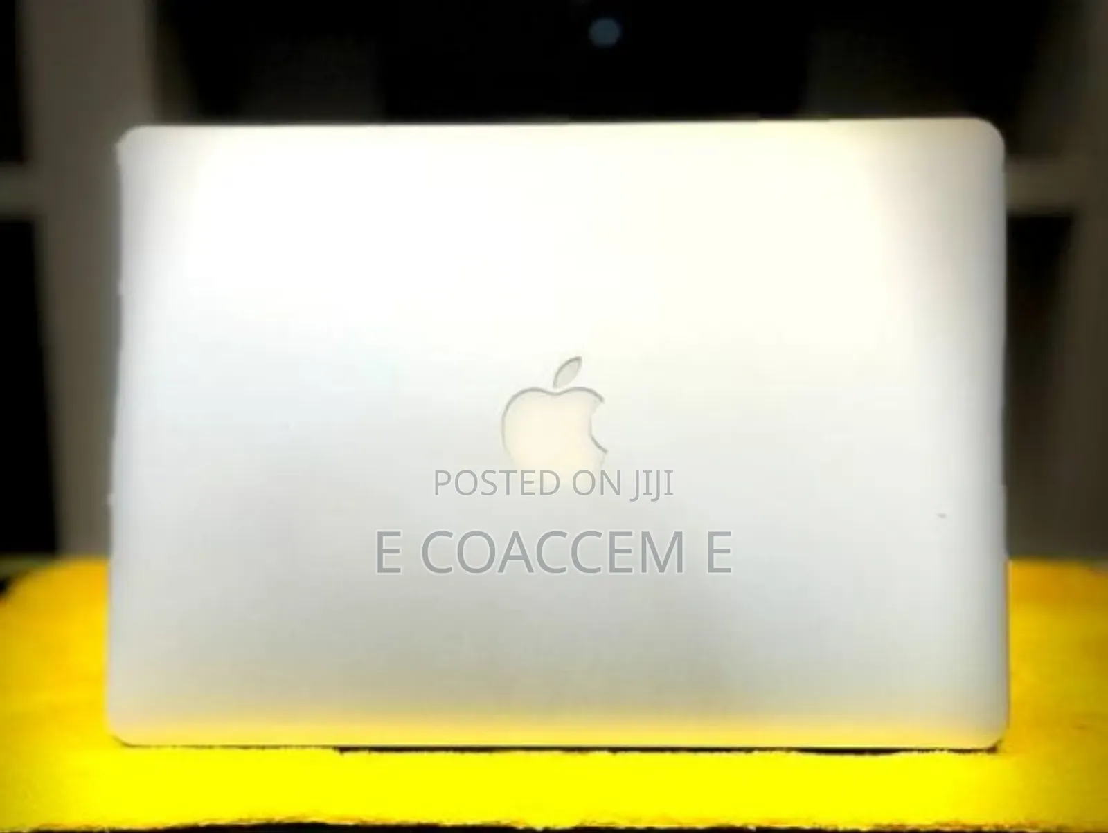 New Laptop Apple MacBook 8GB Intel SSD 128GB