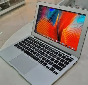 New Laptop Apple MacBook Air 2015 4GB Intel Core I5 SSD 128GB