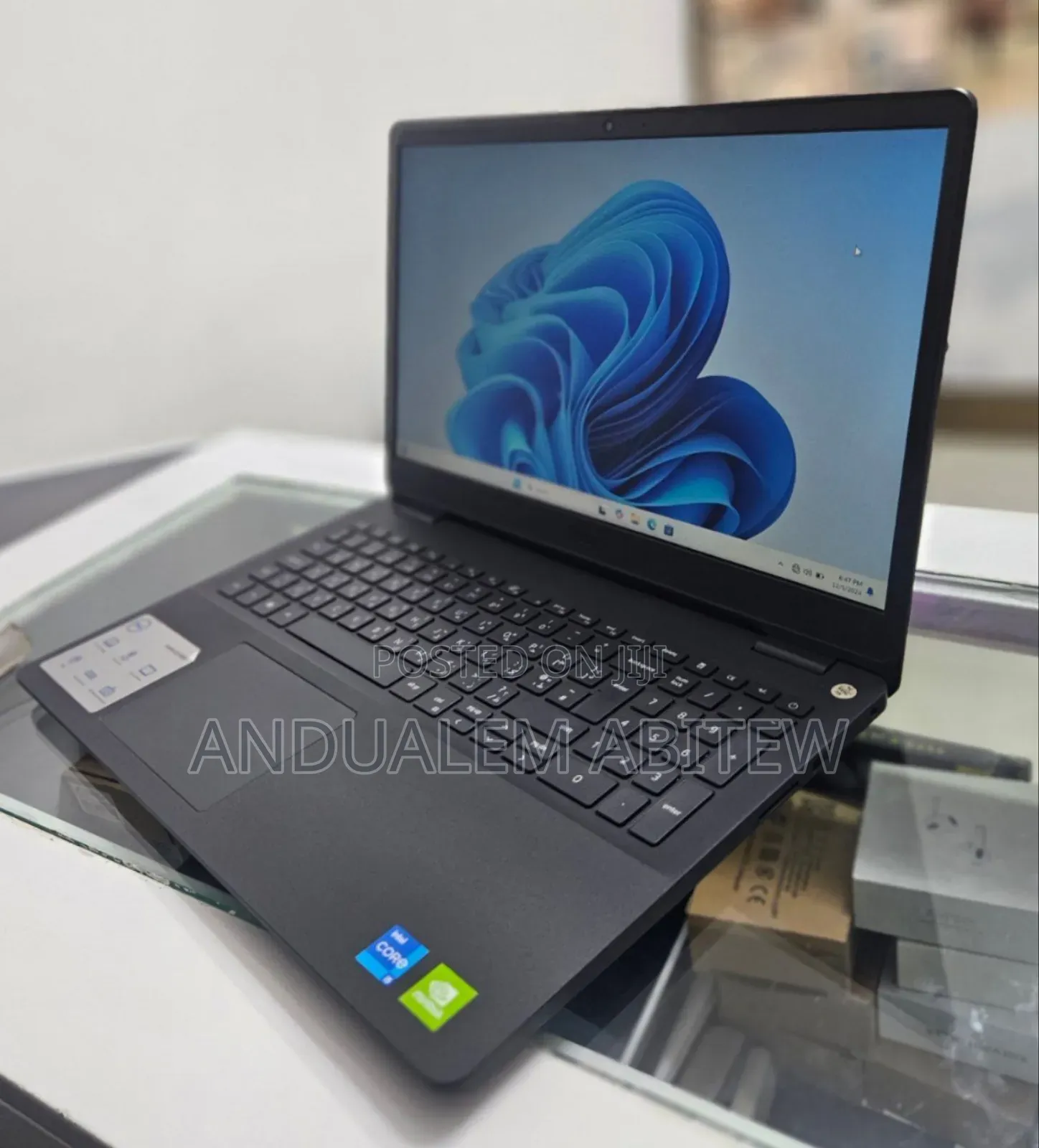 New Laptop Dell Vostro V13 8GB Intel Core I5 SSD 256GB