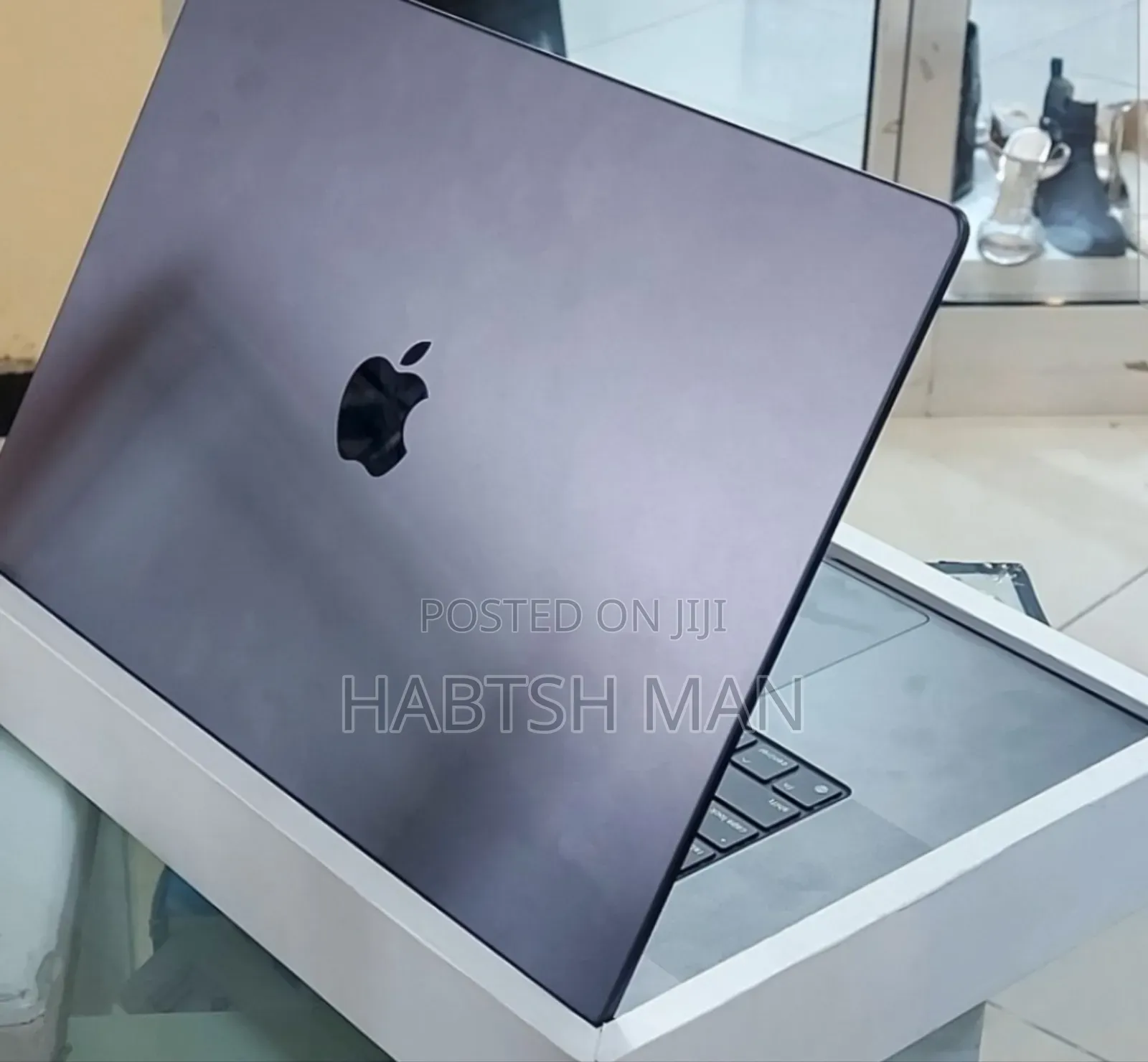 New Apple MacBook Pro 2023 M2 Max 16-Inch 18GB Apple M3 Pro SSD 512GB