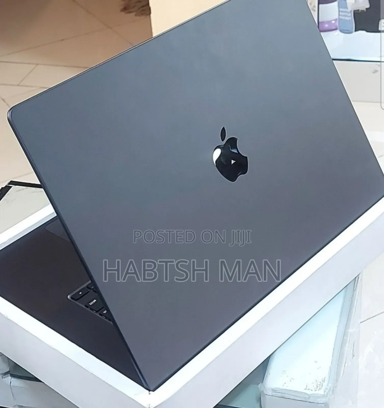 New Apple MacBook Pro 2023 M2 Max 16-Inch 18GB Apple M3 Pro SSD 512GB