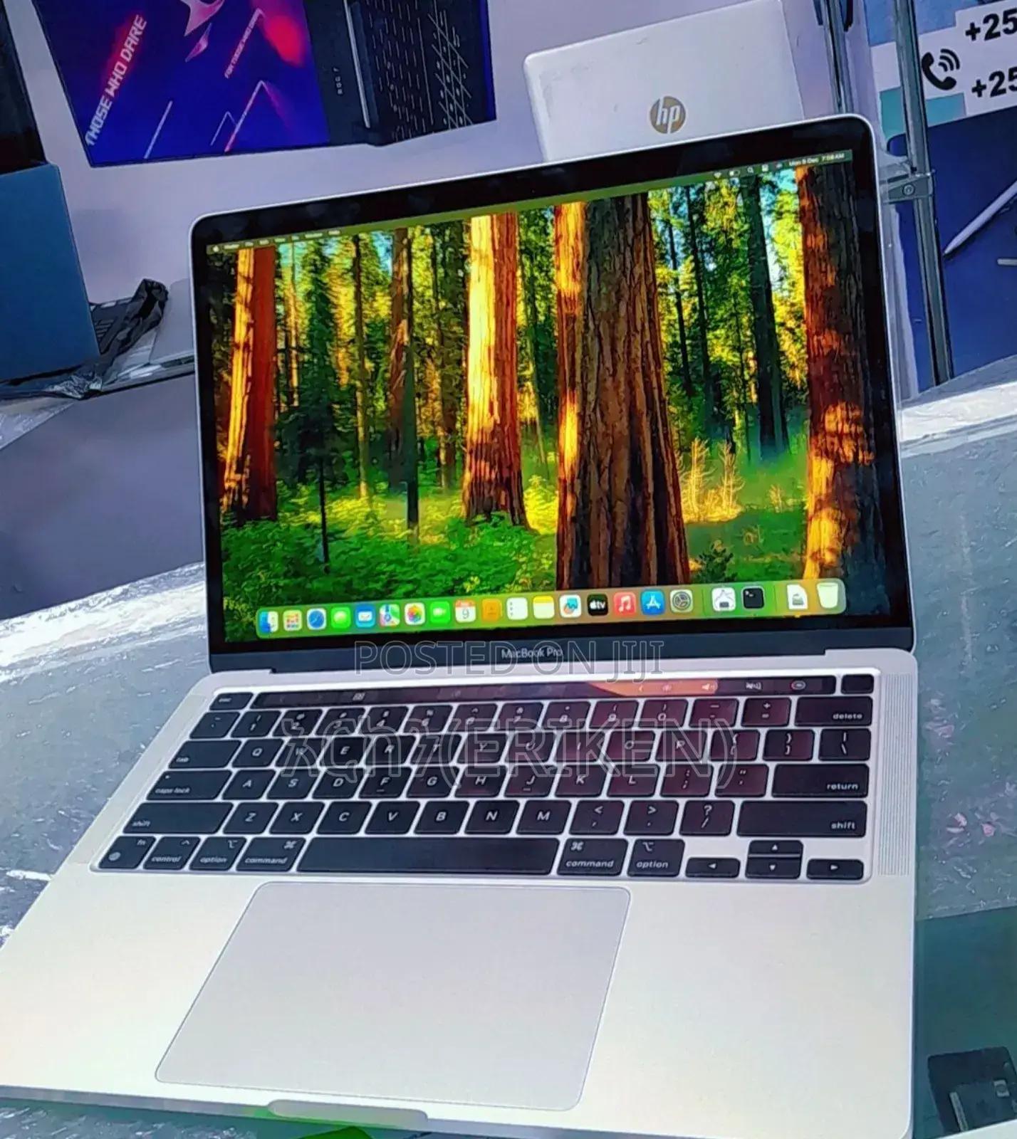 New Laptop Apple MacBook Pro 2022 M2 8GB Apple M2 SSD 512GB