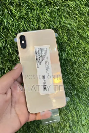 Photo - New Apple iPhone XS 512 GB Gold