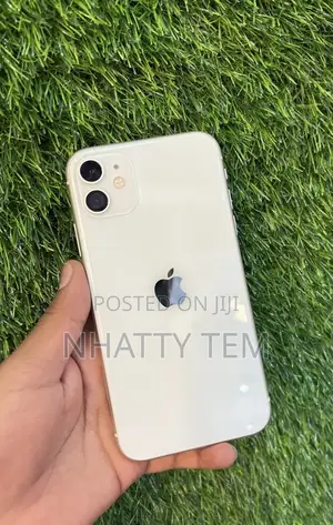 Photo - New Apple iPhone 11 64 GB White