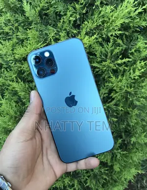 Photo - Apple iPhone 12 Pro 256 GB Blue