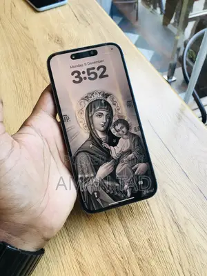 Photo - New Apple iPhone 14 Pro Max 256 GB Purple