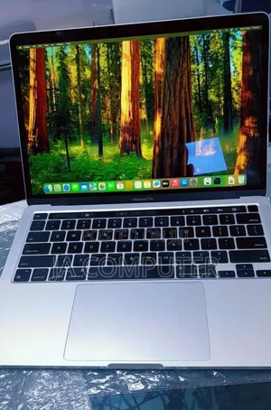New Laptop Apple MacBook Pro 2022 M2 8GB Apple M2 SSD 512GB