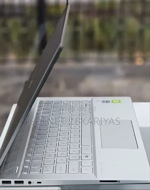 New Laptop HP Pavilion 14 16GB Intel Core I7 SSD 512GB