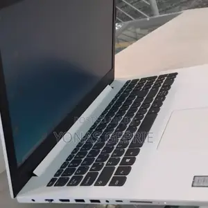 New Laptop Lenovo IdeaPad 330 8GB Intel Core I5 SSD 1T