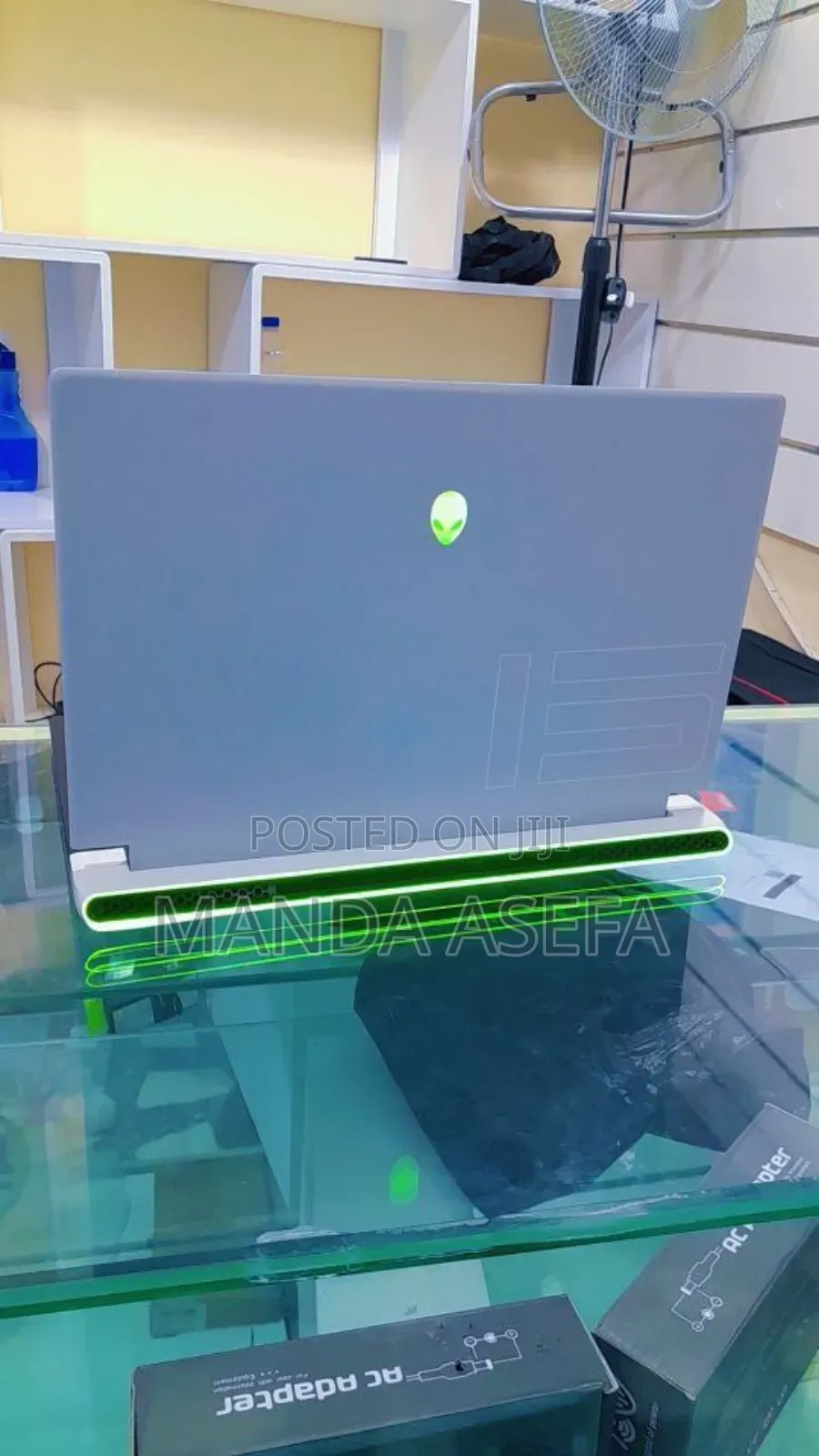 New Laptop Alienware M17x R2 16GB Intel Core I7 SSD 1T