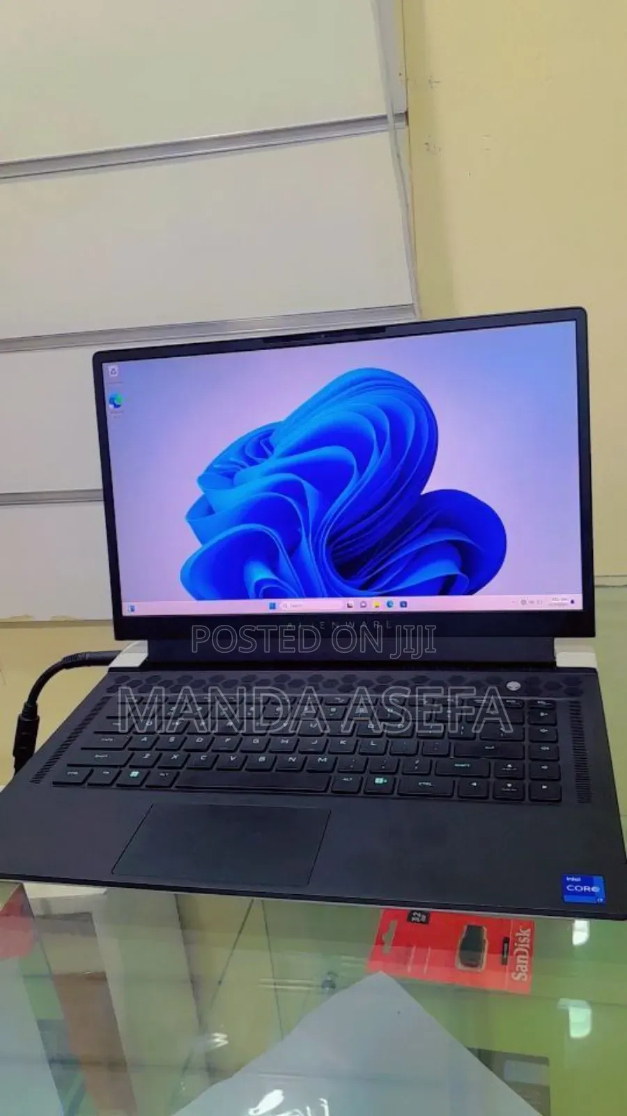 New Laptop Alienware M17x R2 16GB Intel Core I7 SSD 1T