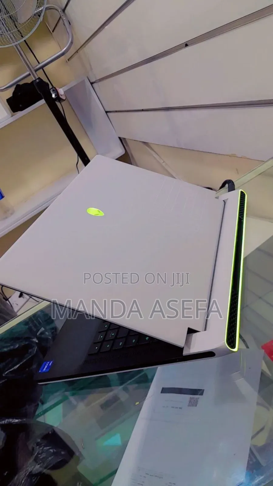 New Laptop Alienware M17x R2 16GB Intel Core I7 SSD 1T