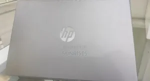 New Laptop HP 14-Dq1025cl 16GB Intel Core I7 SSD 512GB