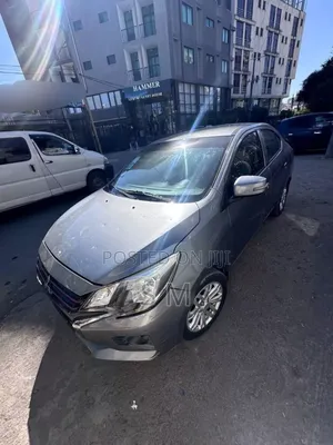 Photo - Mitsubishi Attrage 2022 Gray