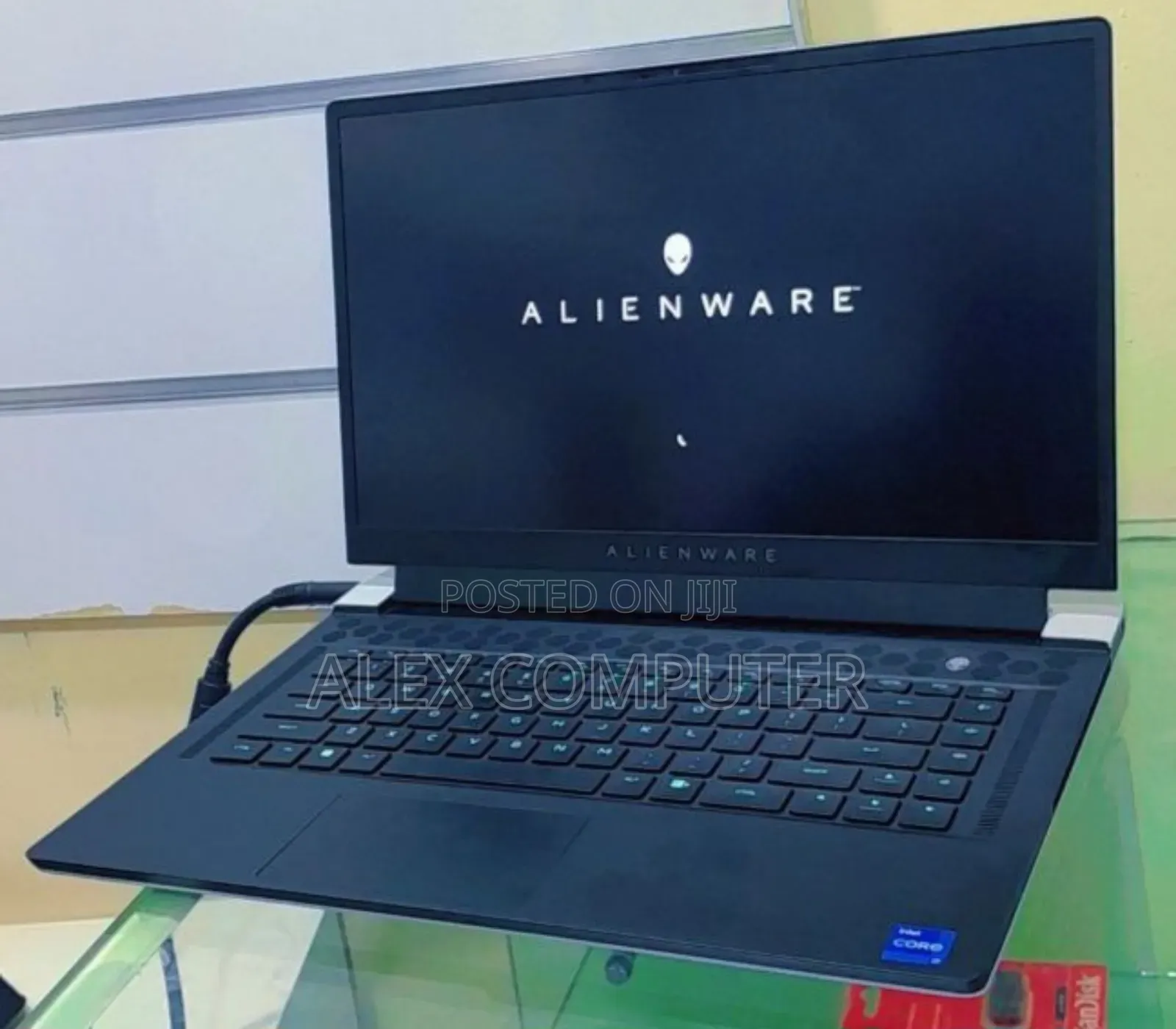 New Laptop Alienware M17x R2 16GB Intel Core I7 SSD 1T