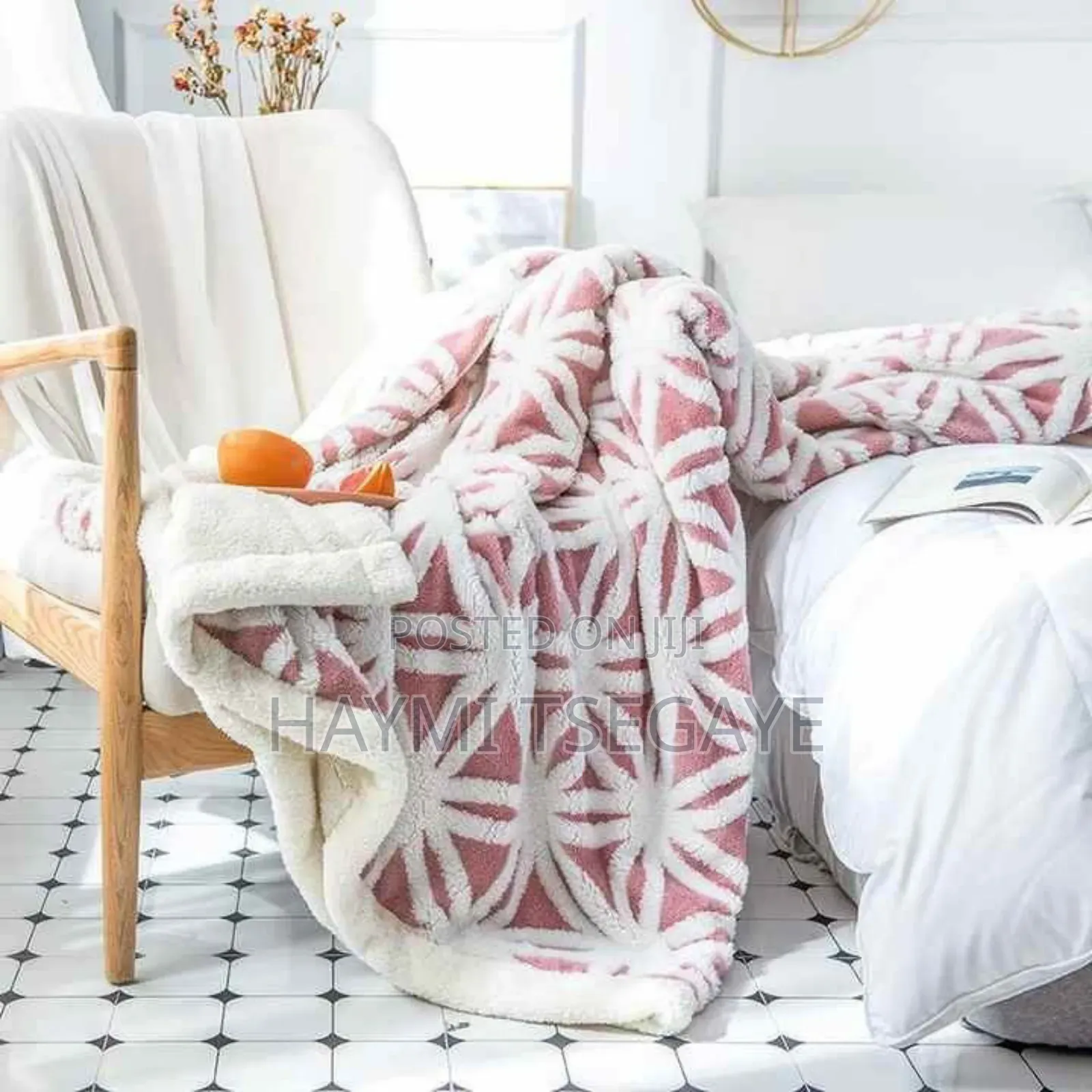  ጋቢ ለምኔ
 7 የቀለም አማራጭ