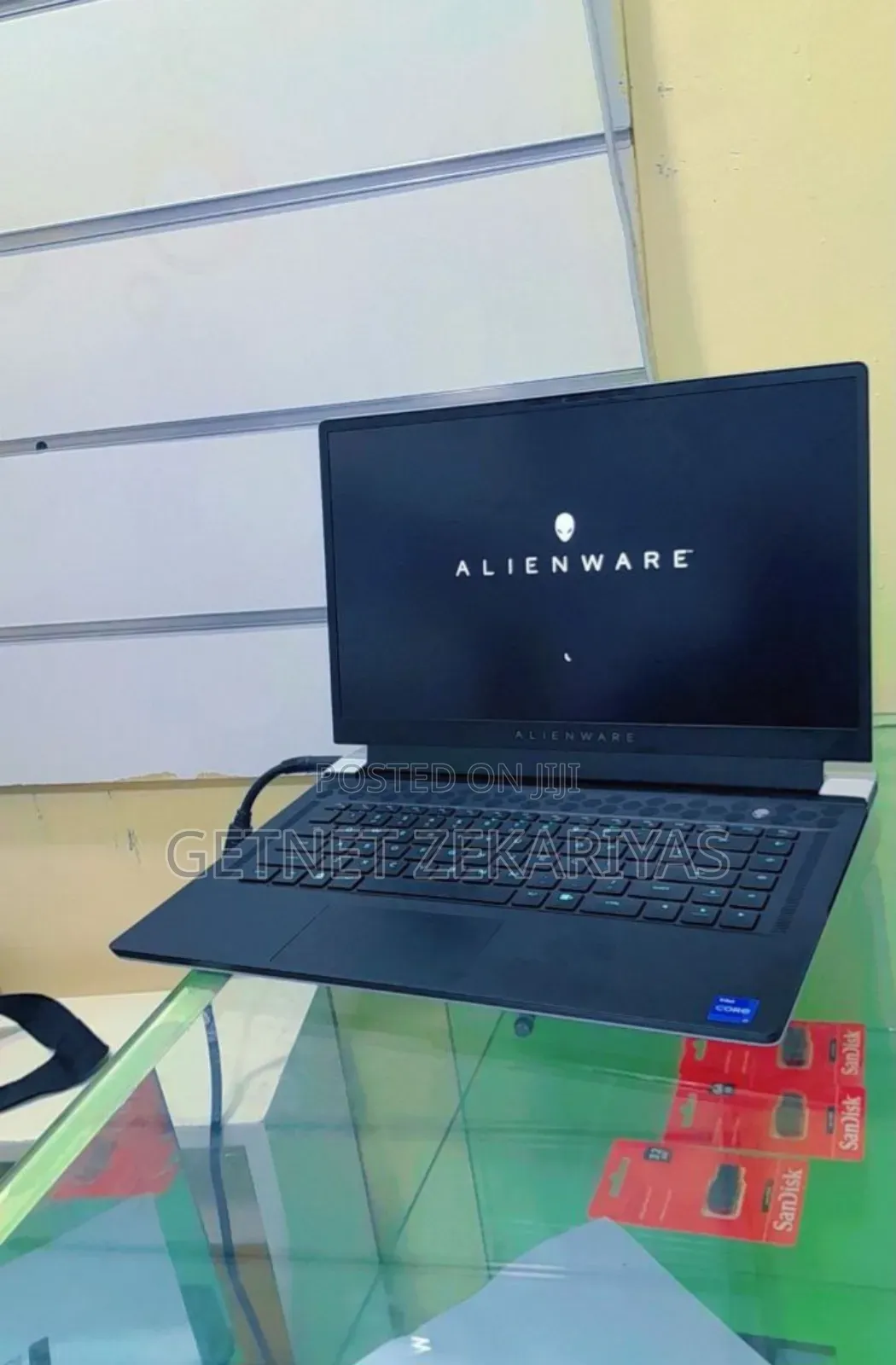 New Laptop Alienware Area-51m 16GB Intel Core I7 SSD 1T
