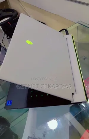 New Laptop Alienware Area-51m 16GB Intel Core I7 SSD 1T