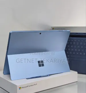 New Laptop Microsoft Surface Pro 9 16GB Intel Core I7 SSD 256GB