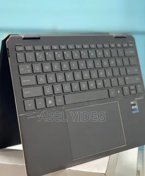 New Laptop HP Spectre X360 13 16GB Intel Core I7 SSD 512GB