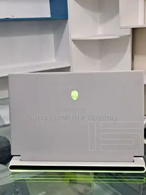 New Laptop Alienware Area-51m 16GB Intel Core I7 SSD 1T