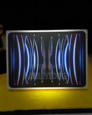 Photo - New Apple iPad Pro 11 (2021) 256 GB Gray