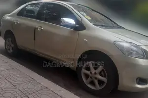 Toyota Yaris 2008 Yellow