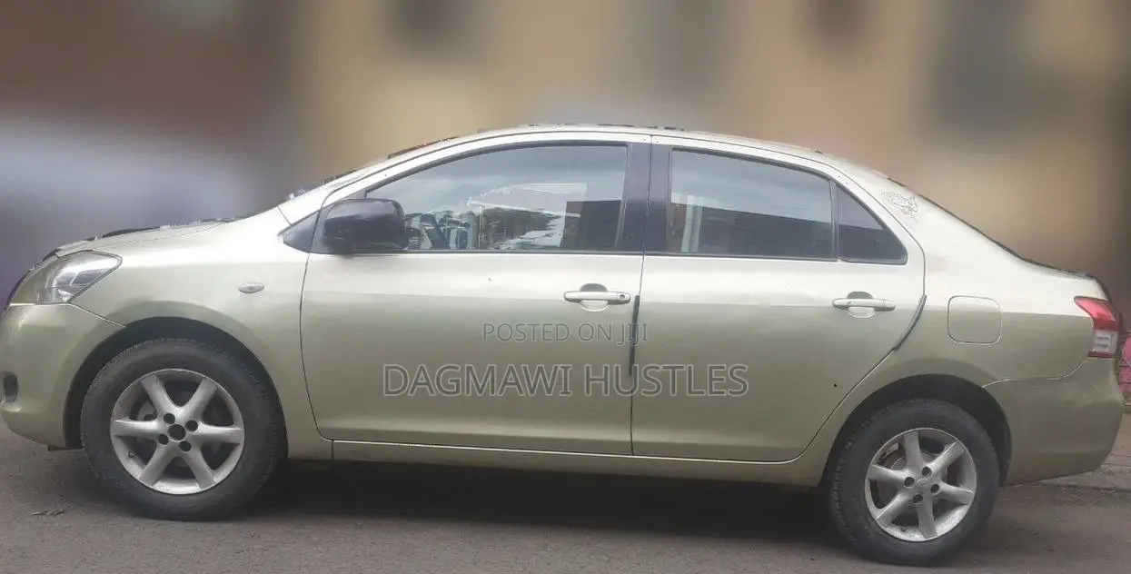 Toyota Yaris 2008 Yellow