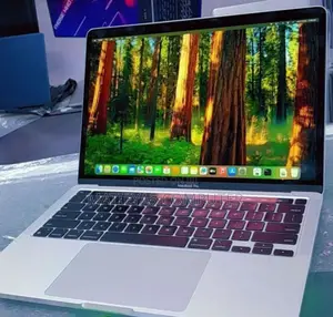 New Laptop Apple MacBook Pro 2022 M2 8GB Apple M2 SSD 512GB