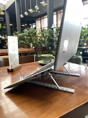 Work Smarter, Not Harder!የእርሶ Laptop ከመቃጠል ለማዳን Laptop ማስቀመጫ