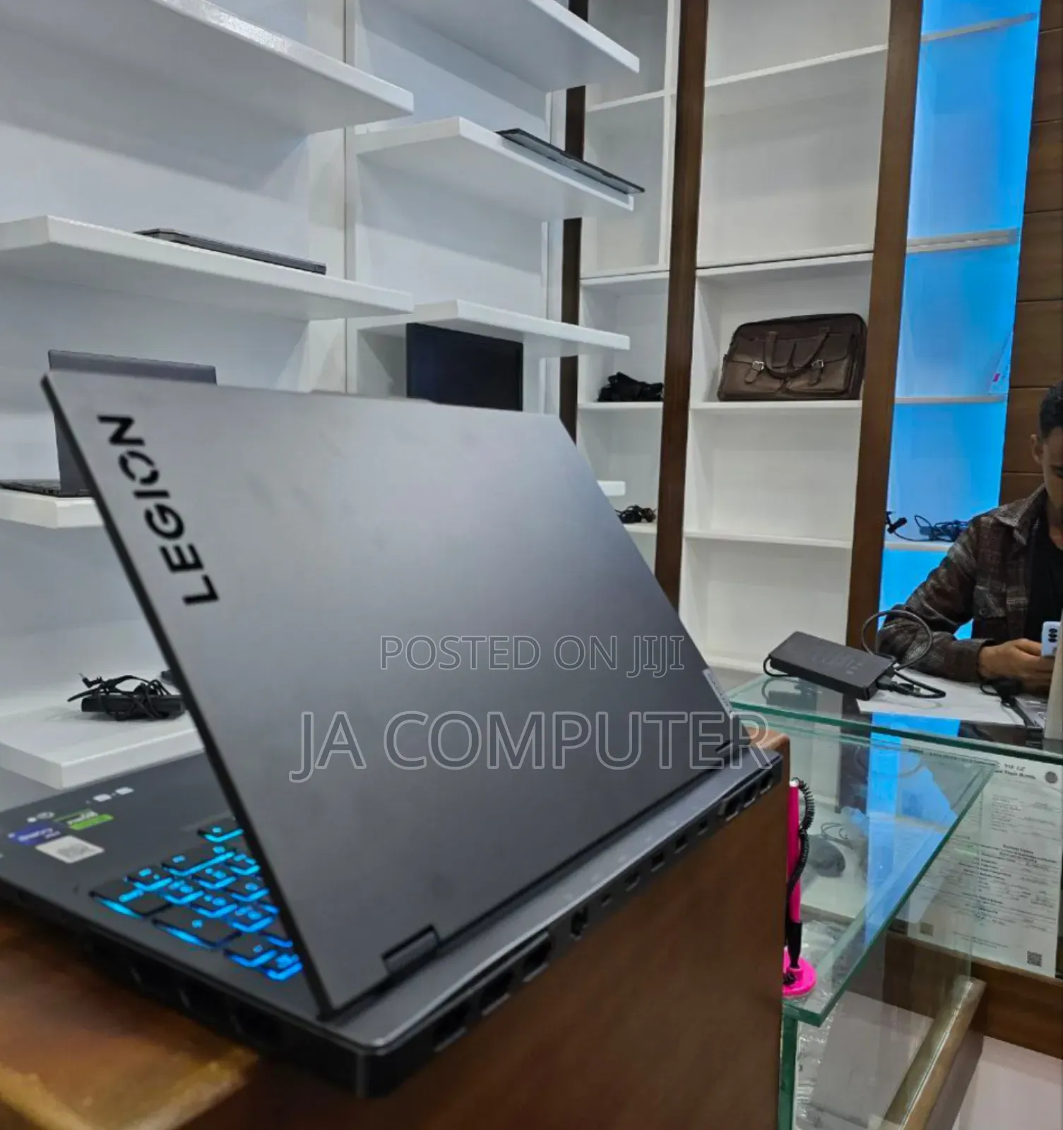 New Laptop Lenovo Legion 7 32GB Intel Core Ultra 5 SSD 1T