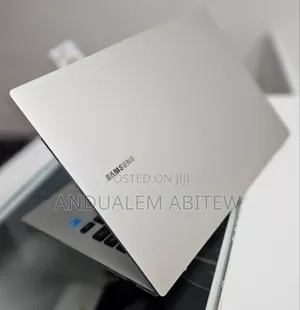 New Laptop Samsung Galaxy Book 2 4GB Intel Core Ultra 7 SSD 128GB