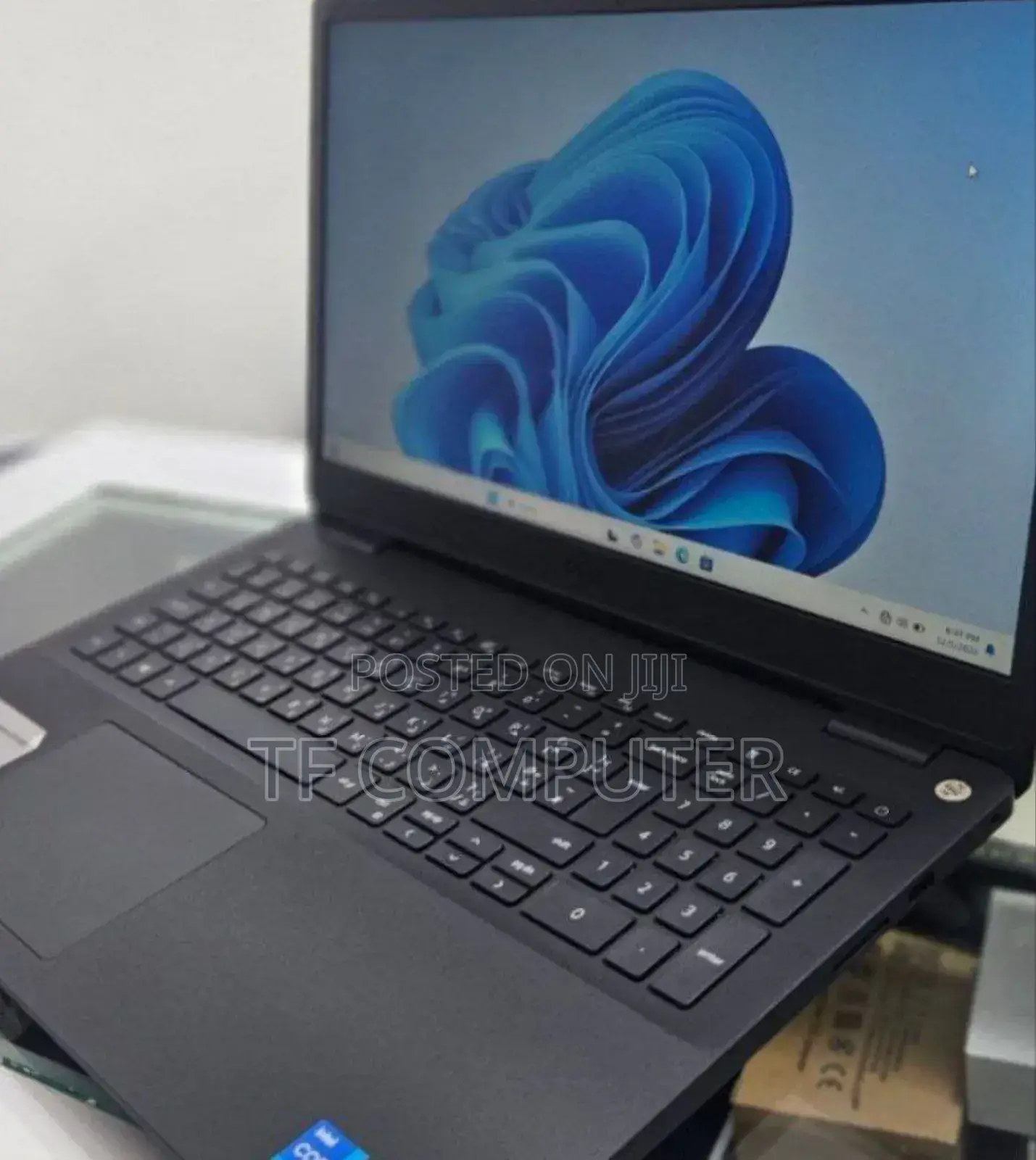 New Laptop Dell 8GB Intel Core I5 SSD 256GB