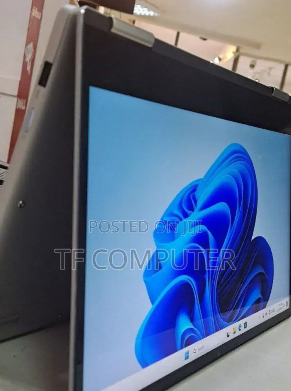 New Laptop Lenovo Yoga 730 8GB Intel Core I5 SSD 512GB