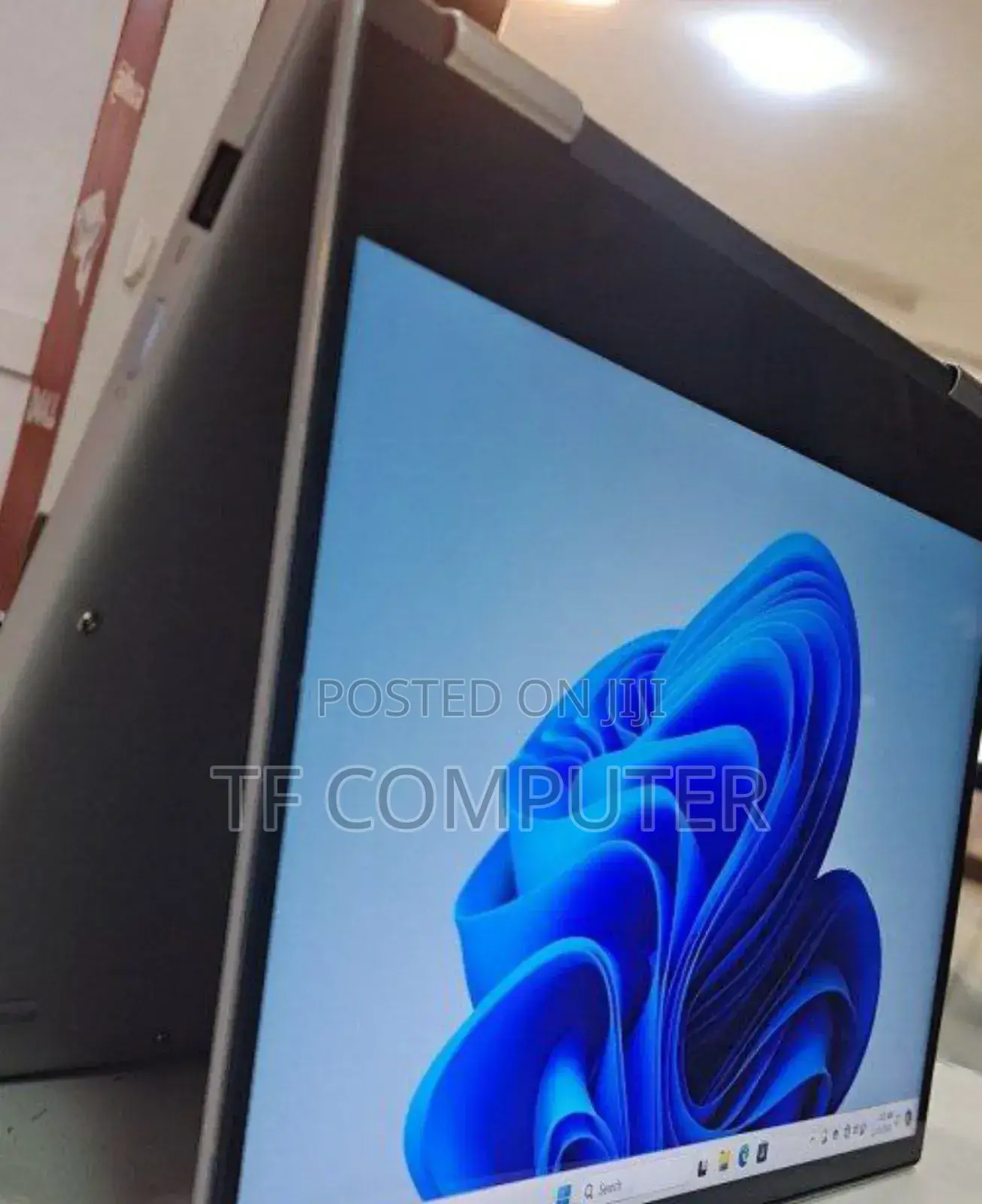 New Laptop Lenovo Yoga 730 8GB Intel Core I5 SSD 512GB