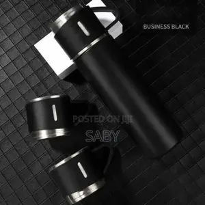 3 መጠጫ ኩባያዎች ያሉት