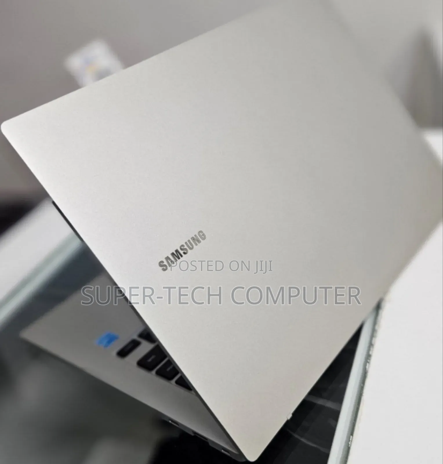 New Samsung Galaxy Book 2 4GB Qualcomm Snapdragon X Plus SSD 128GB