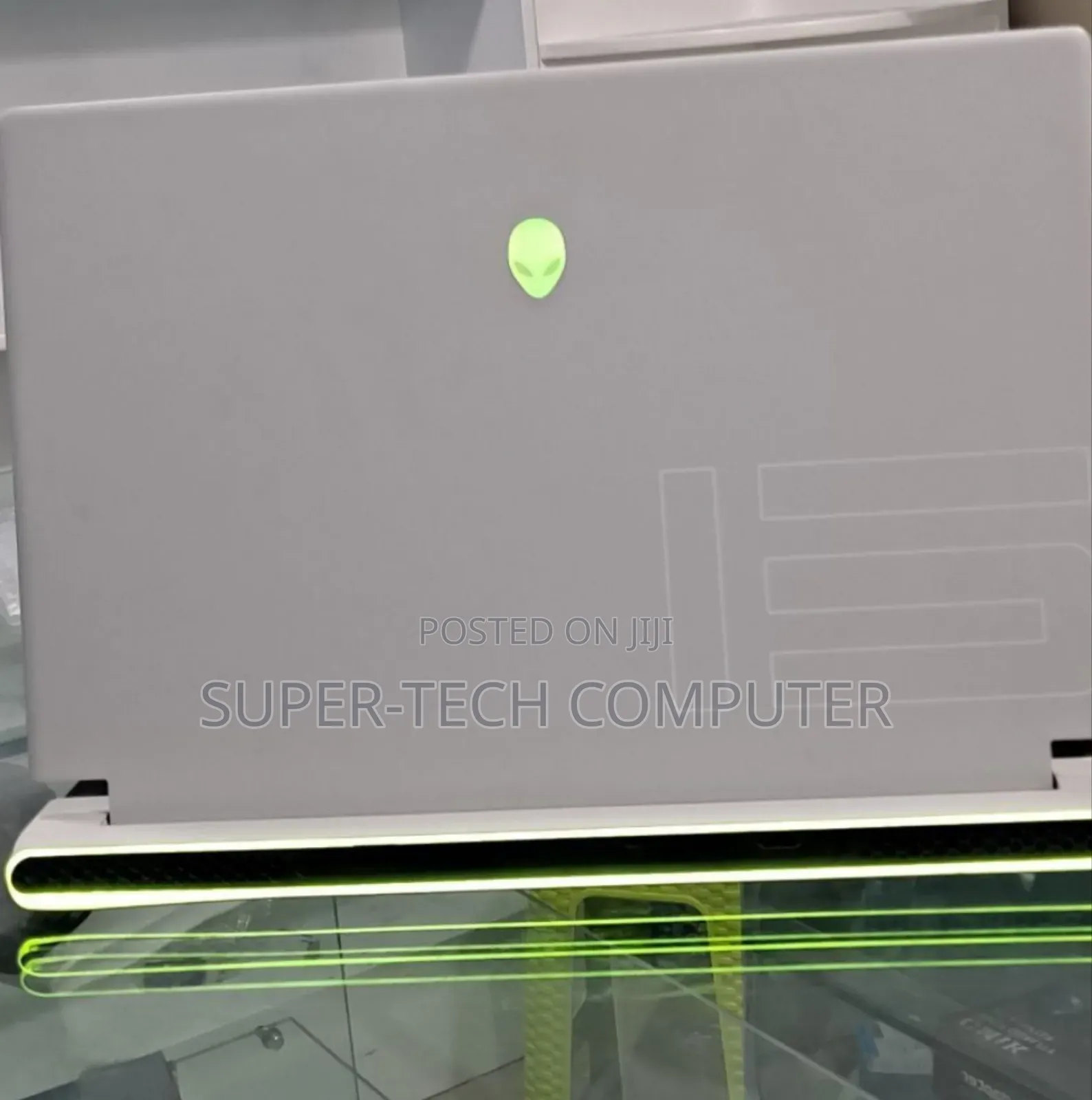 New Laptop Alienware Area-51m 16GB Intel Core I7 SSD 1T