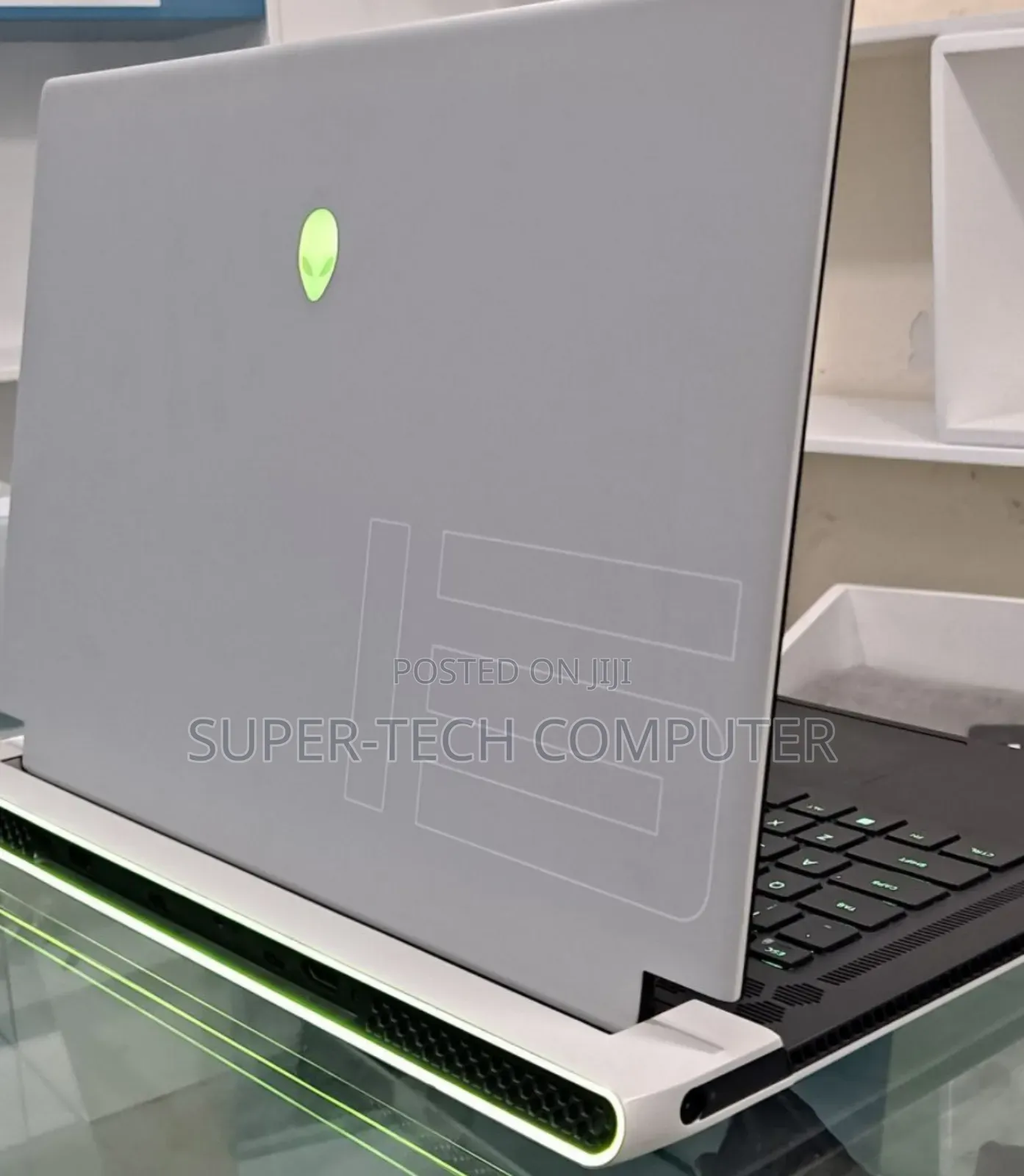 New Laptop Alienware Area-51m 16GB Intel Core I7 SSD 1T