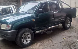 Toyota Hilux 2.5 Cab 2005 Green