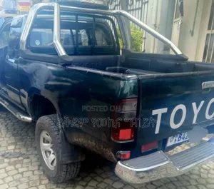 Toyota Hilux 2.5 Cab 2005 Green